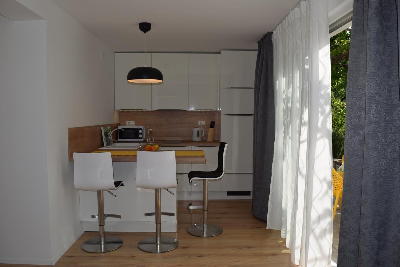Apartment Eta *